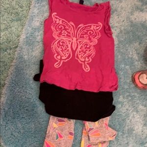👼🏻5 for $20👼🏻Girls Butterfly Tee and Leggings
